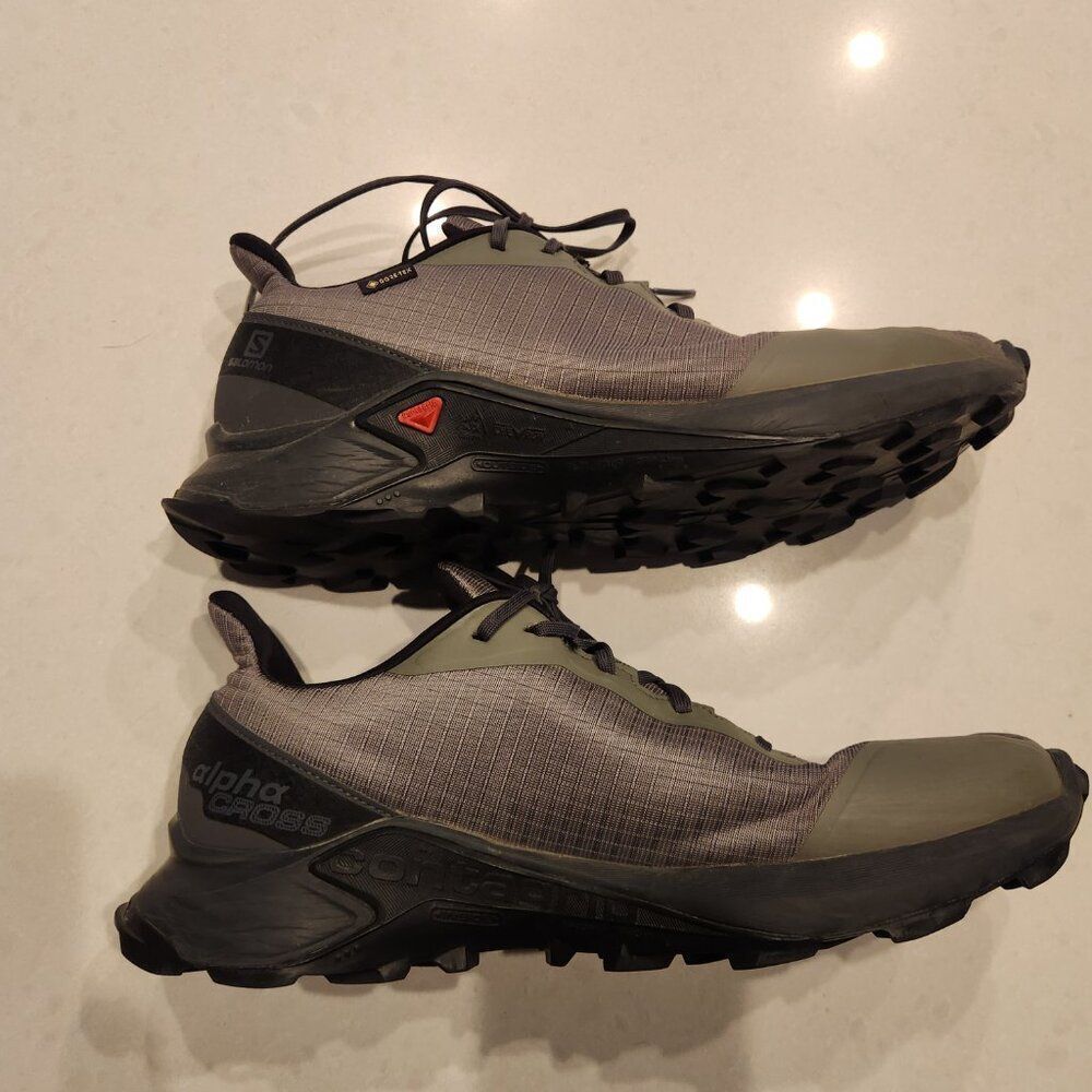 Salomon Alpha Cross GTX trail shoe. Size 10 - Picture 3 of 9